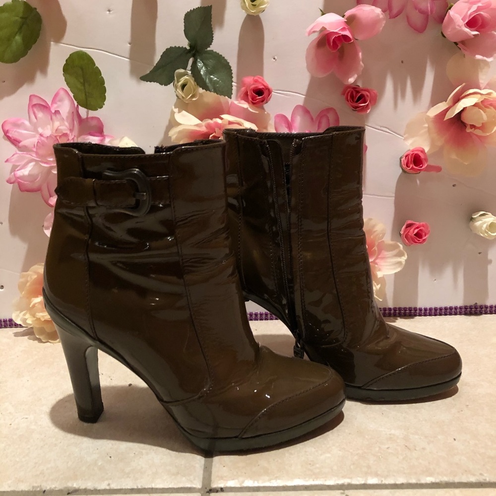 Fendi Vero Cuoio Booties